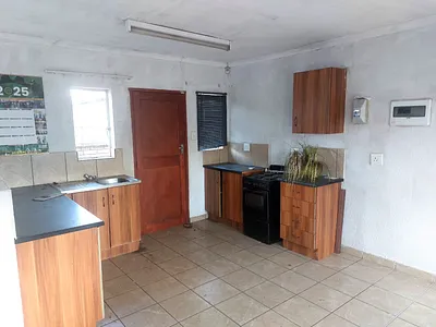 3 Bedroom House For Sale in Rustenburg - q3iN.webp