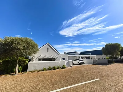 3 Bedroom House To Rent in Somerset West - Eucp.webp