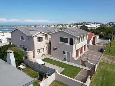 5 Bedroom House To Rent in Agulhas - YeVi.webp