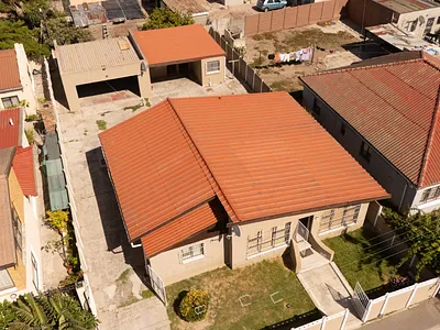 4 Bedroom House For Sale in Parow - a6P1.webp