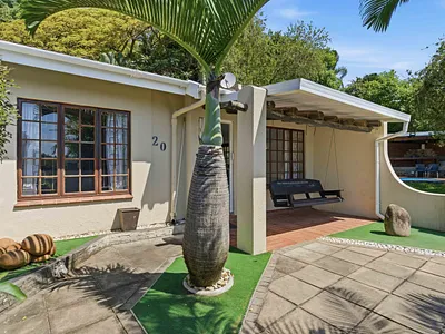 2 Bedroom Townhouse For Sale in Kingsburgh - R442.webp