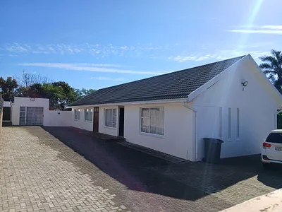 5 Bedroom House For Sale in East London - V33j.webp