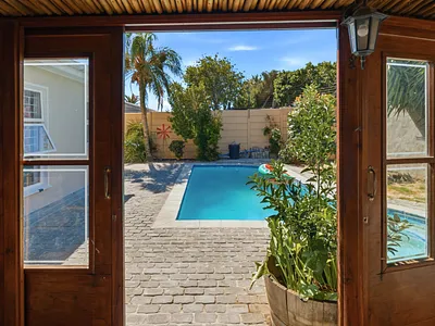 4 Bedroom House For Sale in Gordons Bay - Hq3Q.webp