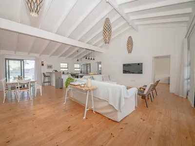 3 Bedroom House To Rent in Pringle Bay - img