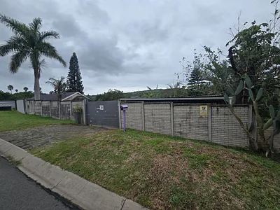 3 Bedroom House For Sale in East London - ZThe.webp