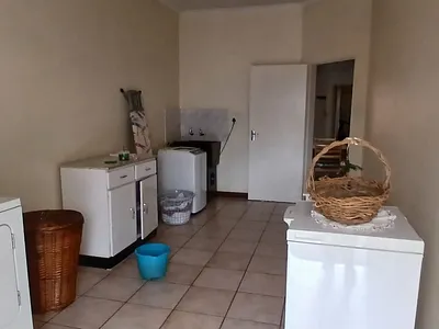 2 Bedroom Apartment For Sale in Vanderbijlpark - o5D6.webp