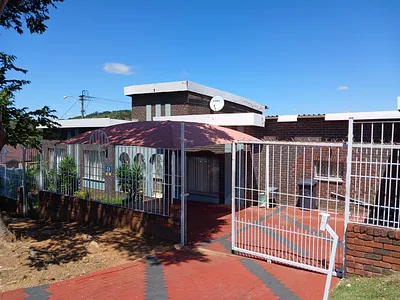 3 Bedroom House For Sale in Johannesburg - IAXA.webp