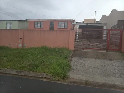 2 Bedroom House For Sale in East London - yJ5v.webp