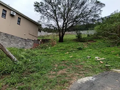 Vacant Land For Sale in East London - G23Q.webp