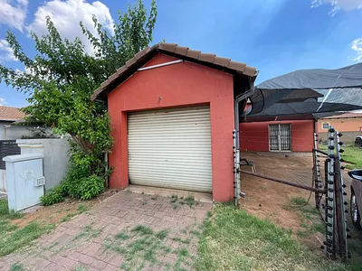 2 Bedroom House For Sale in Vanderbijlpark CE 7, Vanderbijlpark CE - O9Cx.webp