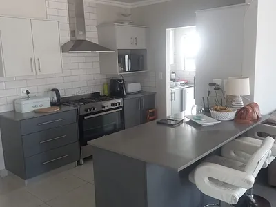 3 Bedroom Townhouse To Rent in Groot Brakrivier - bER9.webp