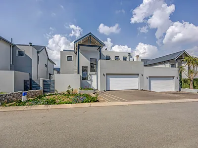 4 Bedroom House For Sale in Sandton - img