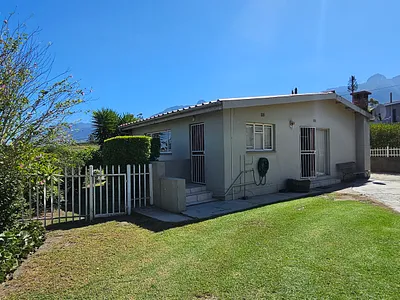 3 Bedroom House For Sale in Swellendam - eEz5.webp
