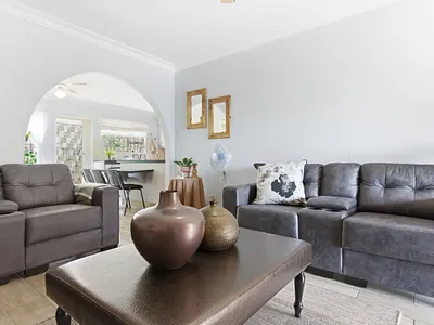 3 Bedroom Townhouse For Sale in Amanzimtoti - K496.webp