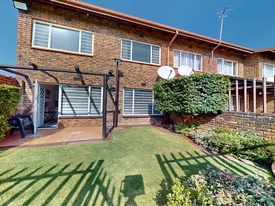2 Bedroom Apartment For Sale in Boksburg - HhXc.webp