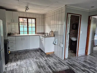 2 Bedroom Townhouse For Sale in Amanzimtoti - z3pi.webp