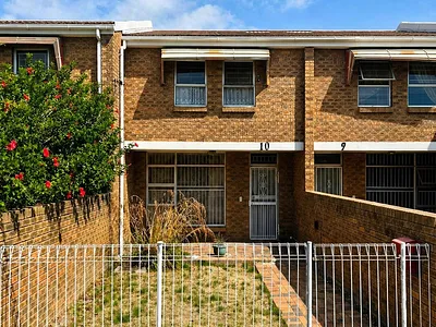 3 Bedroom Apartment For Sale in Bellville - PS0i.webp