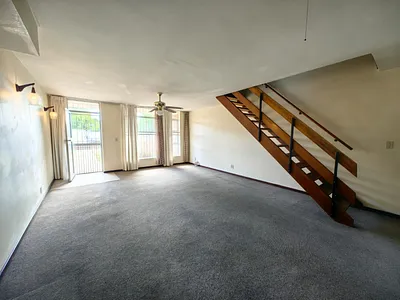 3 Bedroom Apartment For Sale in Bellville - p5q6.webp