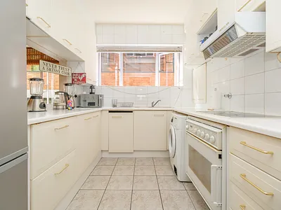 3 Bedroom Apartment To Rent in Sandton - kvAg.webp