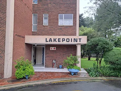 2 Bedroom Apartment For Sale in Germiston - nuFH.webp