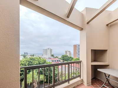 2 Bedroom Apartment For Sale in Umhlanga - hUrC.webp