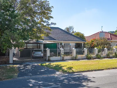 3 Bedroom House For Sale in Cape Town - SpsK.webp