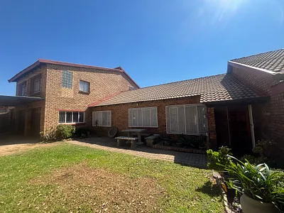 5 Bedroom House For Sale in Witbank - mEjc.webp
