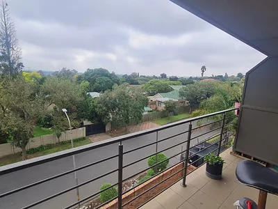 1 Bedroom Apartment To Rent in Edenvale - img