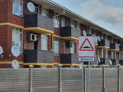 1.5 Bedroom Apartment For Sale in Durban - pzYM.webp