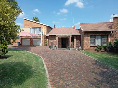 3 Bedroom House For Sale in Brakpan - img