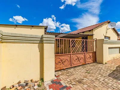 3 Bedroom House For Sale in Soweto - img