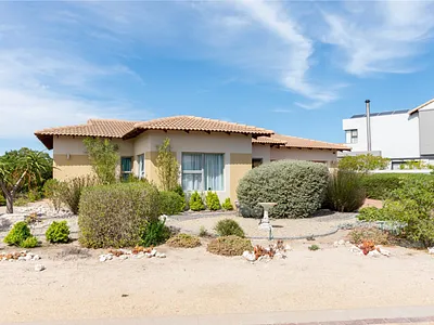 3 Bedroom House For Sale in Langebaan - j90t.webp