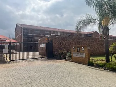 2 Bedroom Apartment For Sale in Germiston - F7sa.webp