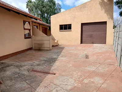 3 Bedroom House For Sale in Brakpan - img