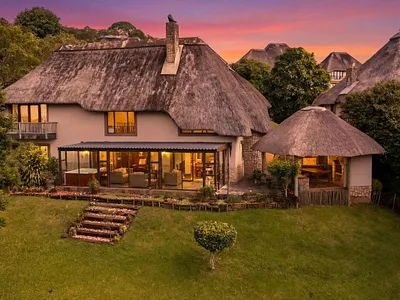 4 Bedroom House For Sale in Kloof - img