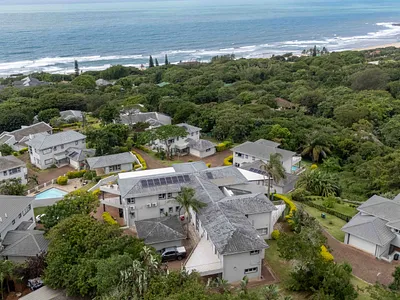 3 Bedroom Townhouse For Sale in Umkomaas - img