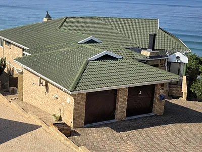 5 Bedroom House For Sale in Mossel Bay - YAeL.webp