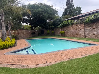 3 Bedroom Townhouse For Sale in Witbank - owts.webp
