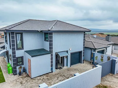 3 Bedroom House For Sale in Mossel Bay - weJd.webp