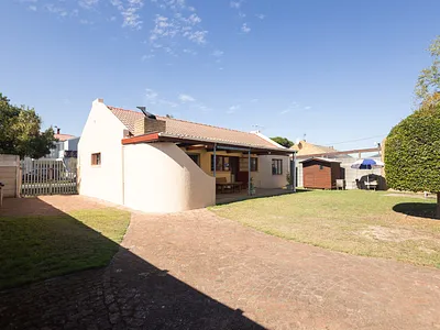 2 Bedroom House For Sale in Kraaifontein - oR8l.webp