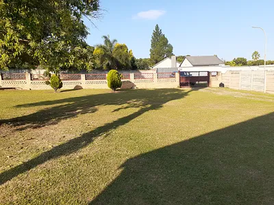 4 Bedroom House For Sale in Newcastle - img