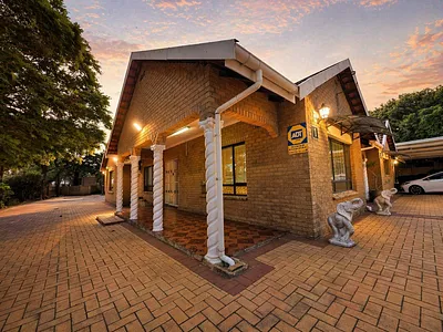 4 Bedroom House For Sale in Isipingo - img