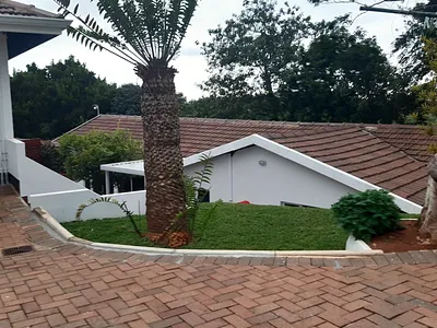 1 Bedroom Apartment To Rent in Amanzimtoti - 3AQz.webp
