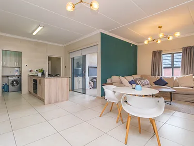 2 Bedroom Apartment For Sale in Johannesburg - y3XZ.webp