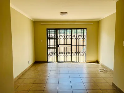 2 Bedroom Townhouse For Sale in Witbank - img