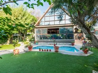 2 Bedroom House To Rent in Simons Town - wIXE.webp