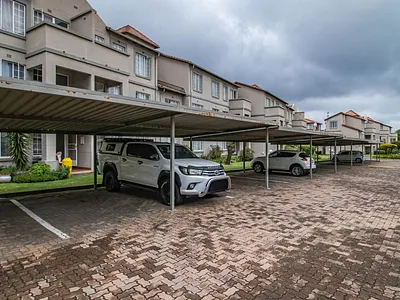 3 Bedroom Apartment For Sale in Edenvale - img