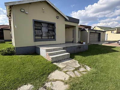 3 Bedroom House To Rent in Secunda - img
