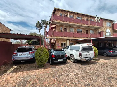 2 Bedroom Townhouse For Sale in Pretoria - pFPR.webp