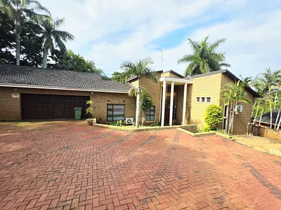 5 Bedroom House For Sale in Empangeni - 3e8M.webp
